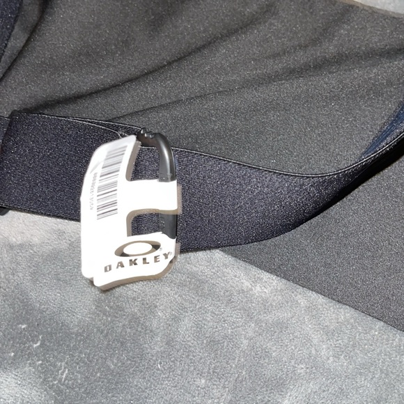 Brand New Oakley ski google orange airbrake MX / blackout with/prizm. - Picture 9 of 9